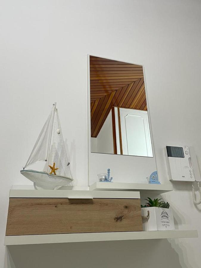 The White Sail - Mondello Apartment With Terrace - Casa Di Vincenzo E Andrea Екстер'єр фото
